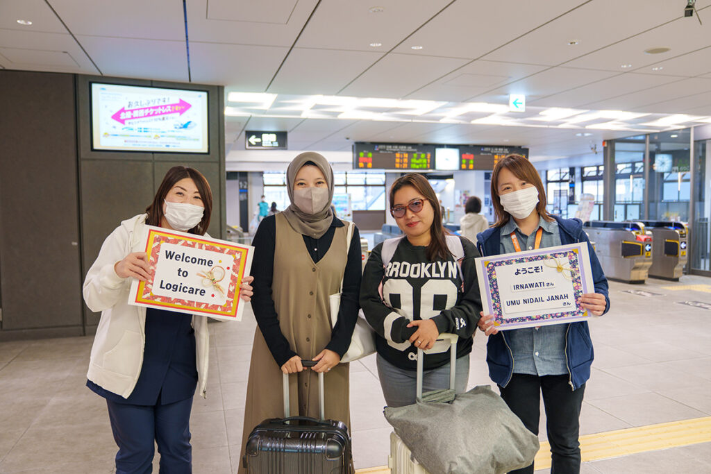 ロジケアは2025年、外国人技能実習生4名を受け入れました。